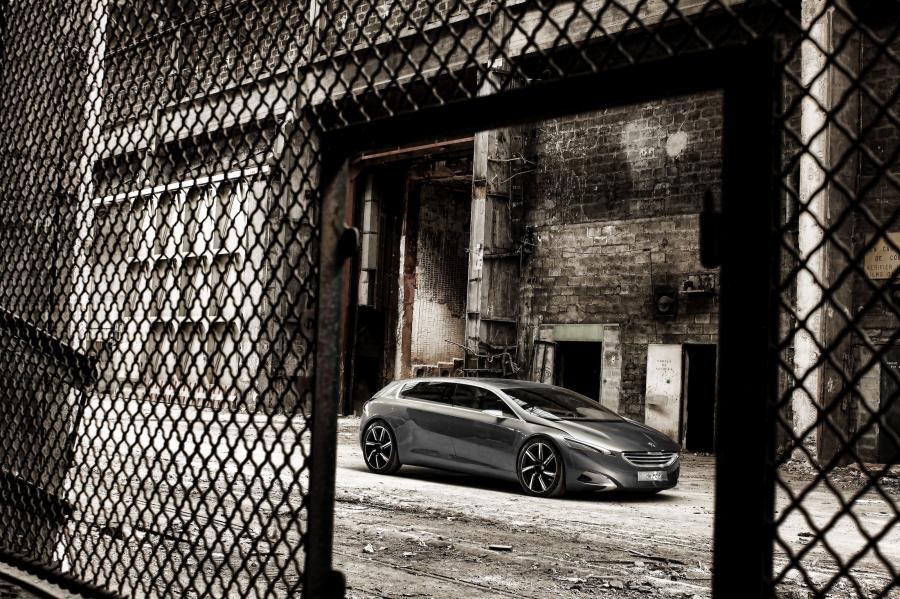  Peugeot HX1 Concept 2011 года  (фото 41 из 88)